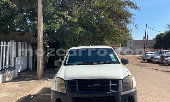 Buy Used Isuzu KB White Car in Maputo in Maputo Buy Used Isuzu KB White Car in Maputo in Maputo