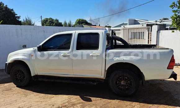 Buy Used Isuzu KB White Car in Maputo in Maputo Buy Used Isuzu KB White Car in Maputo in Maputo