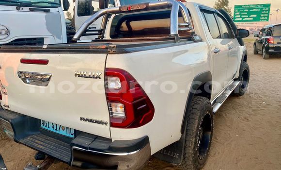 Comprar Usado Toyota Hiluxe Revo Branco Carro em Maputo em Maputo Comprar Usado Toyota Hiluxe Revo Branco Carro em Maputo em Maputo