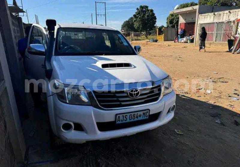 Big with watermark toyota hilux maputo maputo 25699