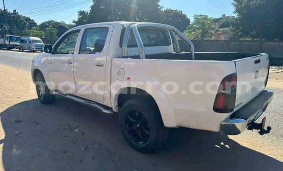 Comprar Usado Toyota Hilux Branco Carro em Maputo em Maputo Comprar Usado Toyota Hilux Branco Carro em Maputo em Maputo