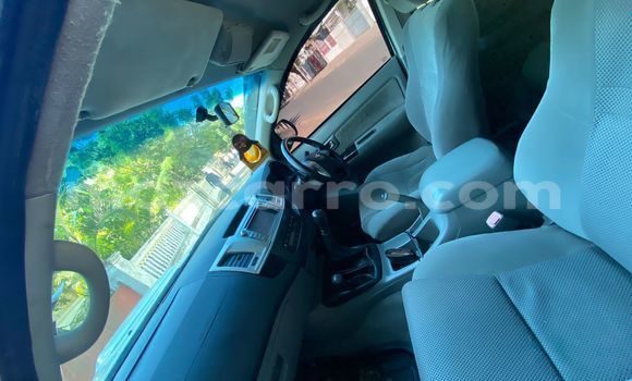 Buy Used Toyota Hilux White Car in Maputo in Maputo Buy Used Toyota Hilux White Car in Maputo in Maputo