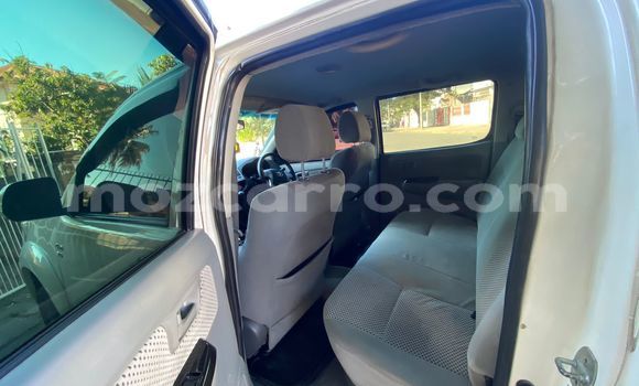 Buy Used Toyota Hilux White Car in Maputo in Maputo Buy Used Toyota Hilux White Car in Maputo in Maputo