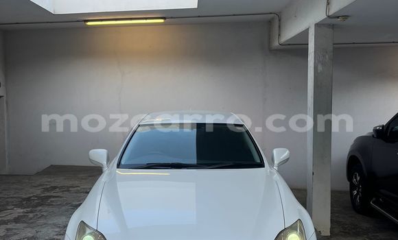 Tenga Tsaru Lexus IS Chena Mota in Maputo in Maputo
