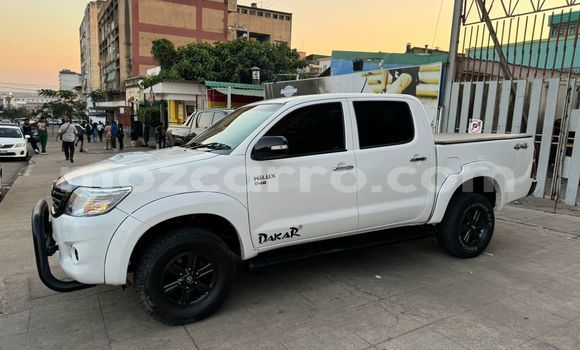 Comprar Usado Toyota Hilux Branco Carro em Maputo em Maputo Comprar Usado Toyota Hilux Branco Carro em Maputo em Maputo