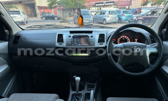 Comprar Usado Toyota Hilux Branco Carro em Maputo em Maputo Comprar Usado Toyota Hilux Branco Carro em Maputo em Maputo