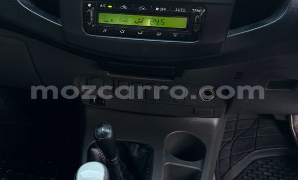 Comprar Usado Toyota Hilux Branco Carro em Maputo em Maputo Comprar Usado Toyota Hilux Branco Carro em Maputo em Maputo