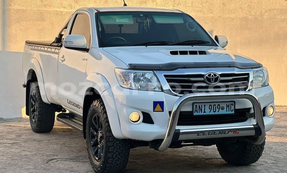 Comprar Novo Toyota Hilux Branco Carro em Maputo em Maputo Comprar Novo Toyota Hilux Branco Carro em Maputo em Maputo