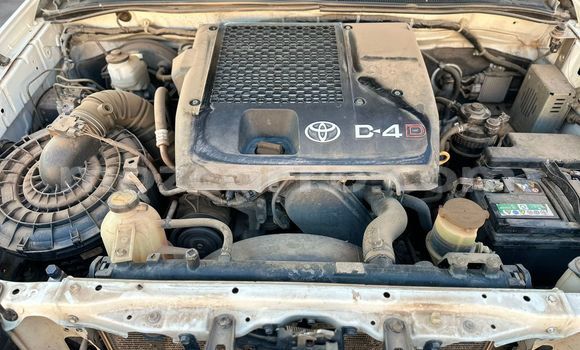 Comprar Novo Toyota Hilux Branco Carro em Maputo em Maputo Comprar Novo Toyota Hilux Branco Carro em Maputo em Maputo