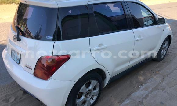 Nunua Ilio tumika Toyota IST Nyeupe Gari ndani ya Maputo nchini Maputo