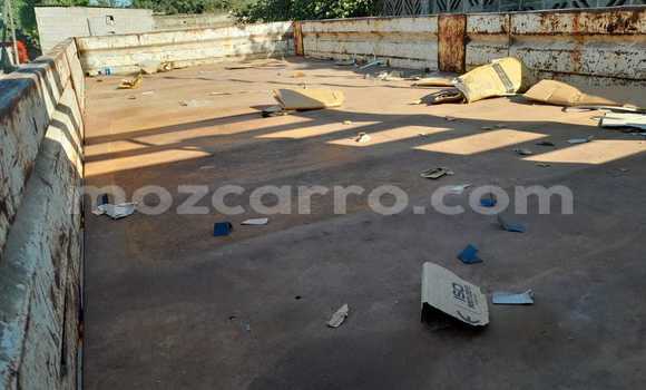 Tenga Tsaru Nissan UD Chena Rori in Maputo in Maputo Tenga Tsaru Nissan UD Chena Rori in Maputo in Maputo