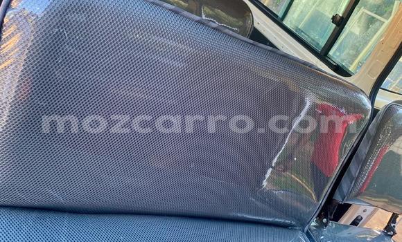 Tenga Tsaru Nissan Caravan Chena Mota in Maputo in Maputo Tenga Tsaru Nissan Caravan Chena Mota in Maputo in Maputo