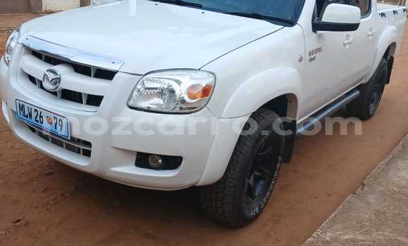 Tenga Tsaru Mazda BT-50 Chena Mota in Maputo in Maputo Tenga Tsaru Mazda BT-50 Chena Mota in Maputo in Maputo