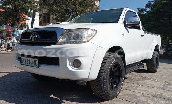 Buy Used Toyota Hilux White Car in Maputo in Maputo Buy Used Toyota Hilux White Car in Maputo in Maputo