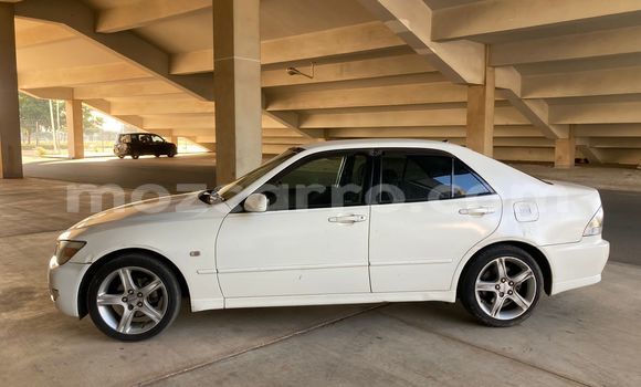 Nunua Ilio tumika Toyota Altezza Nyeupe Gari ndani ya Maputo nchini Maputo Nunua Ilio tumika Toyota Altezza Nyeupe Gari ndani ya Maputo nchini Maputo