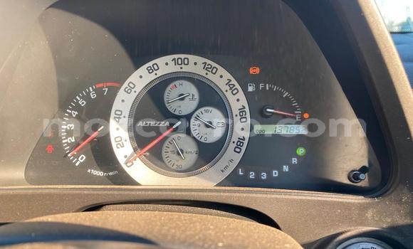 Nunua Ilio tumika Toyota Altezza Nyeupe Gari ndani ya Maputo nchini Maputo Nunua Ilio tumika Toyota Altezza Nyeupe Gari ndani ya Maputo nchini Maputo