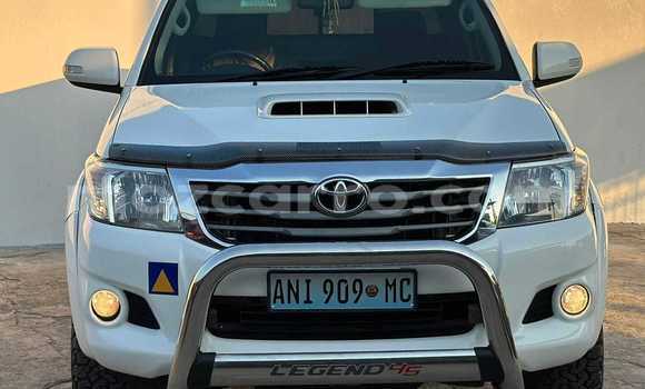 Buy Used Toyota Hilux White Car in Maputo in Maputo Buy Used Toyota Hilux White Car in Maputo in Maputo