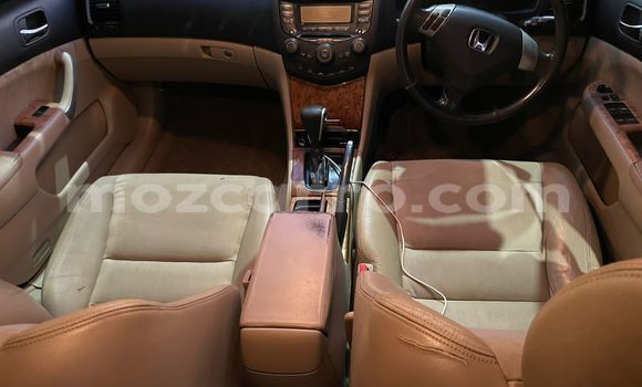 Buy Used Honda Accord Silver Car in Maputo in Maputo Buy Used Honda Accord Silver Car in Maputo in Maputo