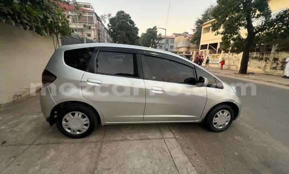 Nunua Ilio tumika Honda Fit Brown Gari ndani ya Maputo nchini Maputo Nunua Ilio tumika Honda Fit Brown Gari ndani ya Maputo nchini Maputo