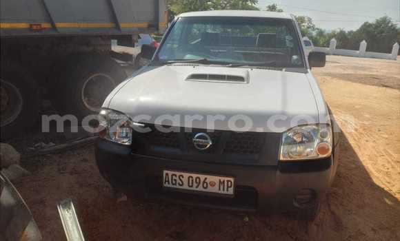 Buy Used Nissan Hardbody White Car in Maputo in Maputo Buy Used Nissan Hardbody White Car in Maputo in Maputo