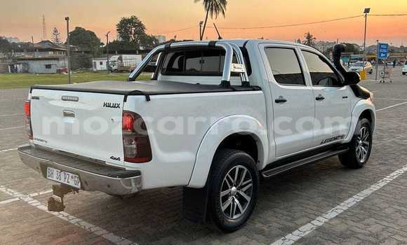 Buy New Toyota Hilux White Car in Maputo in Maputo Buy New Toyota Hilux White Car in Maputo in Maputo