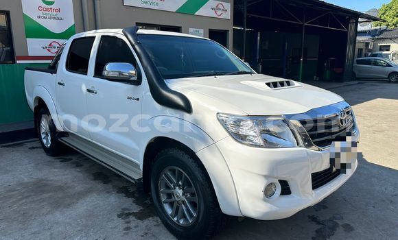 Nunua Ilio tumika Toyota Hilux Nyeupe Gari ndani ya Mocambique nchini Nampula Nunua Ilio tumika Toyota Hilux Nyeupe Gari ndani ya Mocambique nchini Nampula