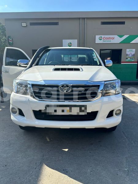 Big with watermark toyota hilux nampula mocambique 25769