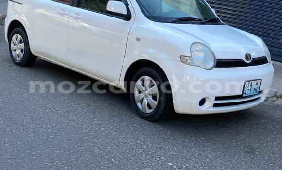 Comprar Usado Toyota Sienta Branco Carro em Maputo em Maputo Comprar Usado Toyota Sienta Branco Carro em Maputo em Maputo
