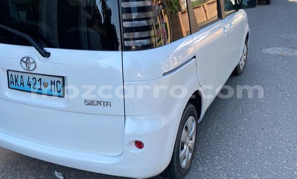Tenga Tsaru Toyota Sienta Chena Mota in Maputo in Maputo Tenga Tsaru Toyota Sienta Chena Mota in Maputo in Maputo