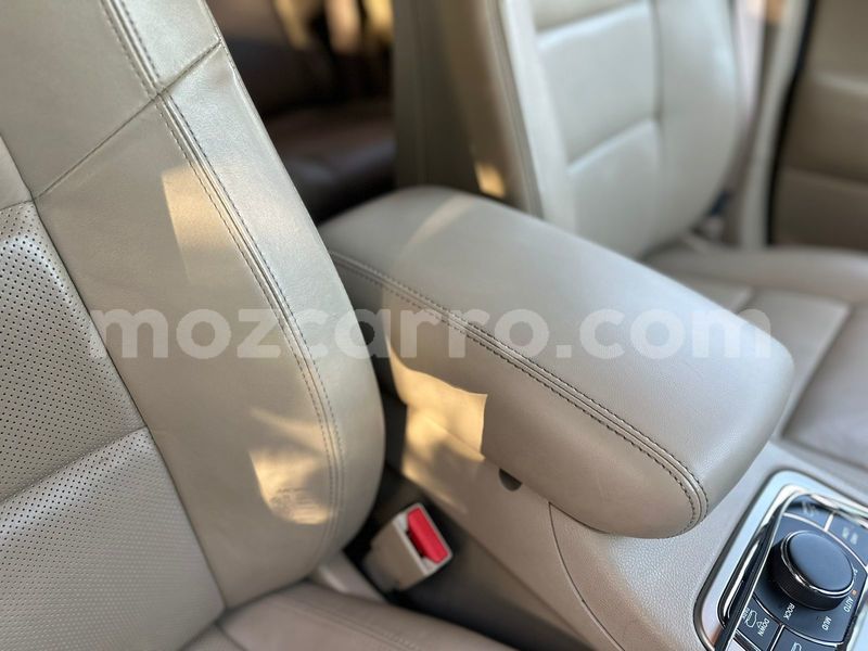 Big with watermark jeep cherokee maputo maputo 25776