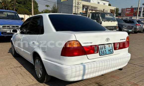 Comprar Usado Toyota Sprinter Branco Carro em Maputo em Maputo Comprar Usado Toyota Sprinter Branco Carro em Maputo em Maputo