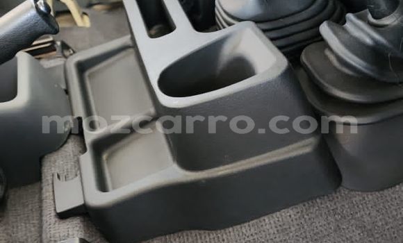Comprar Usado Toyota Land Cruiser Castanho Carro em Maputo em Maputo Comprar Usado Toyota Land Cruiser Castanho Carro em Maputo em Maputo