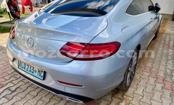 Comprar Usado Mercedes-Benz C-Classe Azul Carro em Maputo em Maputo Comprar Usado Mercedes-Benz C-Classe Azul Carro em Maputo em Maputo