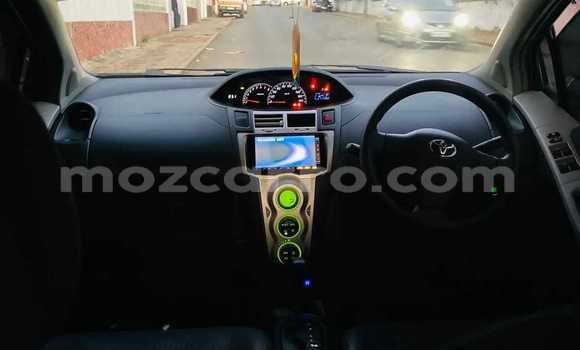 Comprar Usado Toyota Vitz Prata Carro em Maputo em Maputo Comprar Usado Toyota Vitz Prata Carro em Maputo em Maputo