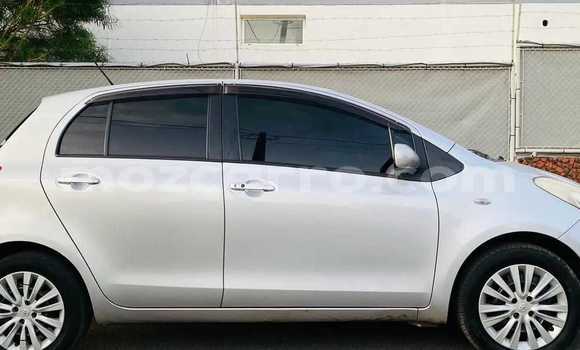 Comprar Usado Toyota Vitz Prata Carro em Maputo em Maputo Comprar Usado Toyota Vitz Prata Carro em Maputo em Maputo