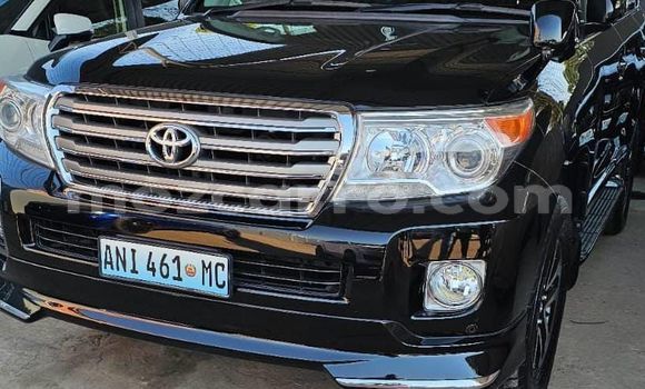 Nunua Ilio tumika Toyota Land Cruiser Prado Nyeusi Gari ndani ya Maputo nchini Maputo