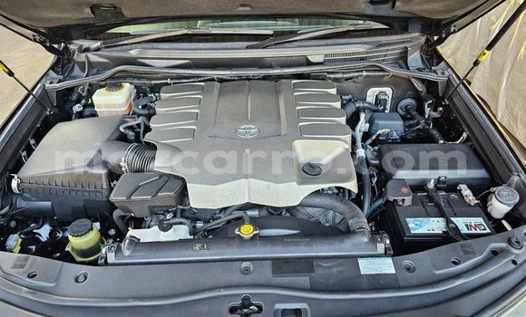 Comprar Novo Toyota Land Cruiser Preto Carro em Maputo em Maputo Comprar Novo Toyota Land Cruiser Preto Carro em Maputo em Maputo
