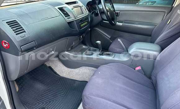 Comprar Usado Toyota Hilux Branco Carro em Balama em Cabo Delgado Comprar Usado Toyota Hilux Branco Carro em Balama em Cabo Delgado