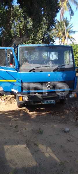 Big with watermark mercedes benz 812 maputo maputo 25840