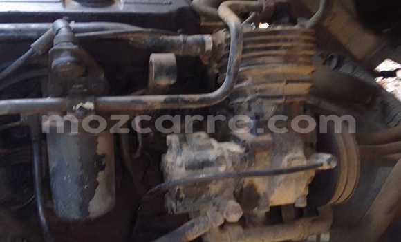 Comprar Usado Mercedes‒Benz 812 Azul Caminhão em Maputo em Maputo Comprar Usado Mercedes‒Benz 812 Azul Caminhão em Maputo em Maputo