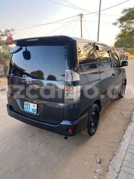 Big with watermark toyota voxy maputo maputo 25844