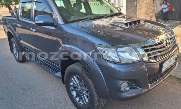 Nunua Ilio tumika Toyota Hilux Fedha Gari ndani ya Maputo nchini Maputo Nunua Ilio tumika Toyota Hilux Fedha Gari ndani ya Maputo nchini Maputo