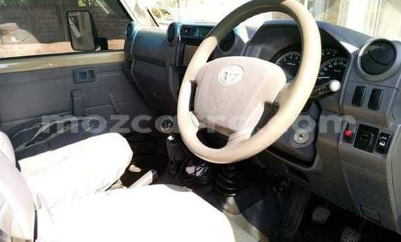 Tenga Tsaru Toyota Land Cruiser Prado Bhurawuni Mota in Maputo in Maputo Tenga Tsaru Toyota Land Cruiser Prado Bhurawuni Mota in Maputo in Maputo