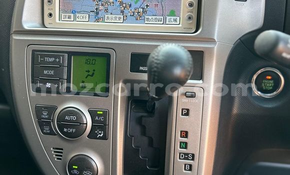 Buy Used Toyota Ractis Red Car in Maputo in Maputo Buy Used Toyota Ractis Red Car in Maputo in Maputo