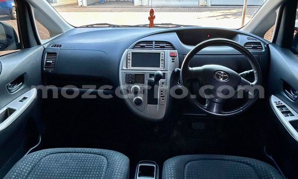 Buy Used Toyota Ractis Red Car in Maputo in Maputo Buy Used Toyota Ractis Red Car in Maputo in Maputo