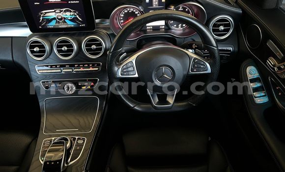 Nunua Ilio tumika Mercedes-Benz C-Classe Nyeupe Gari ndani ya Maputo nchini Maputo Nunua Ilio tumika Mercedes-Benz C-Classe Nyeupe Gari ndani ya Maputo nchini Maputo