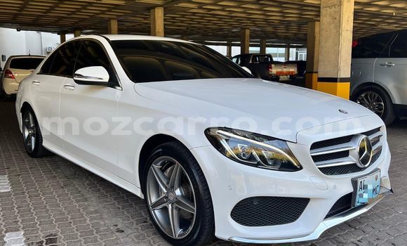 Nunua Ilio tumika Mercedes-Benz C-Classe Nyeupe Gari ndani ya Maputo nchini Maputo Nunua Ilio tumika Mercedes-Benz C-Classe Nyeupe Gari ndani ya Maputo nchini Maputo