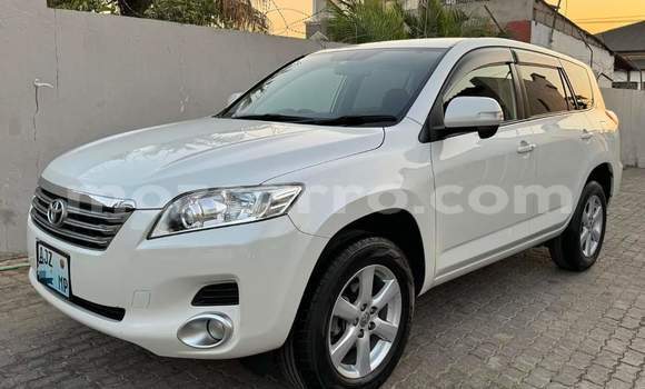 Nunua Mpya Toyota Vanguard Nyeupe Gari ndani ya Maputo nchini Maputo Nunua Mpya Toyota Vanguard Nyeupe Gari ndani ya Maputo nchini Maputo