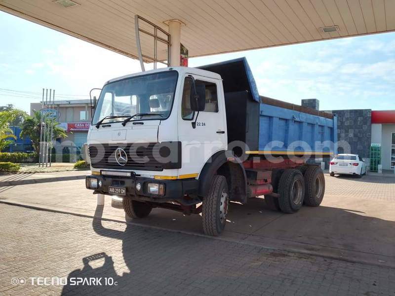 Big with watermark mercedes viano maputo maputo 25875