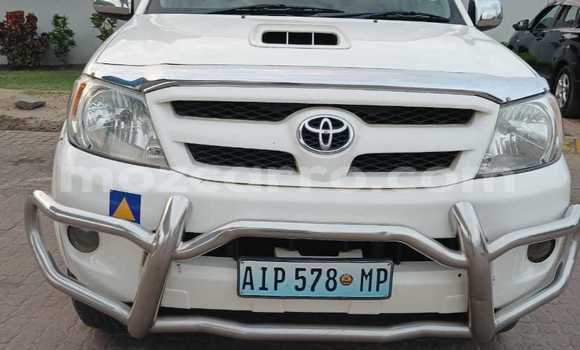 Buy Used Toyota Hilux White Car in Maputo in Maputo Buy Used Toyota Hilux White Car in Maputo in Maputo